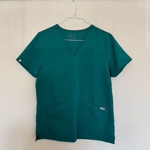 Figs Women's Casma V-Neck Top in Hunter Green